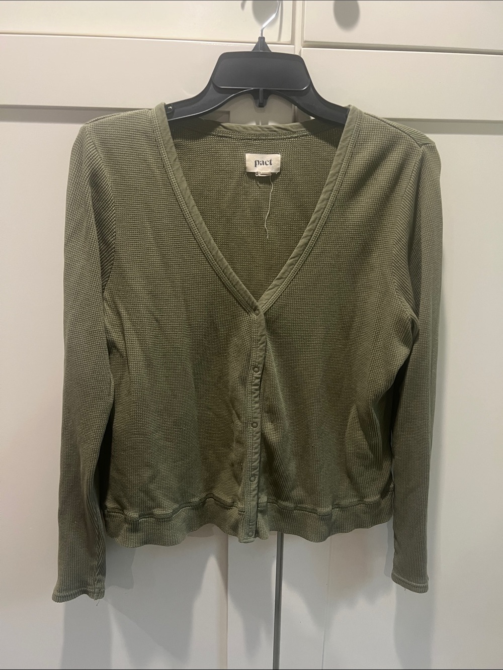 Pact Organic Cotton Waffle Thermal Snap Cardigan - Olive / Sage Green Med